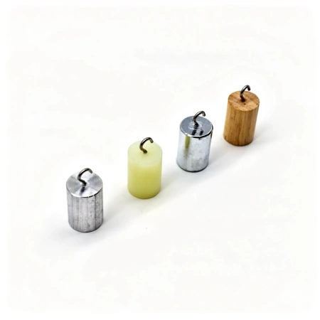 Набор тел равного объема (сталь, алюминий, пластик и дерево) цилиндры